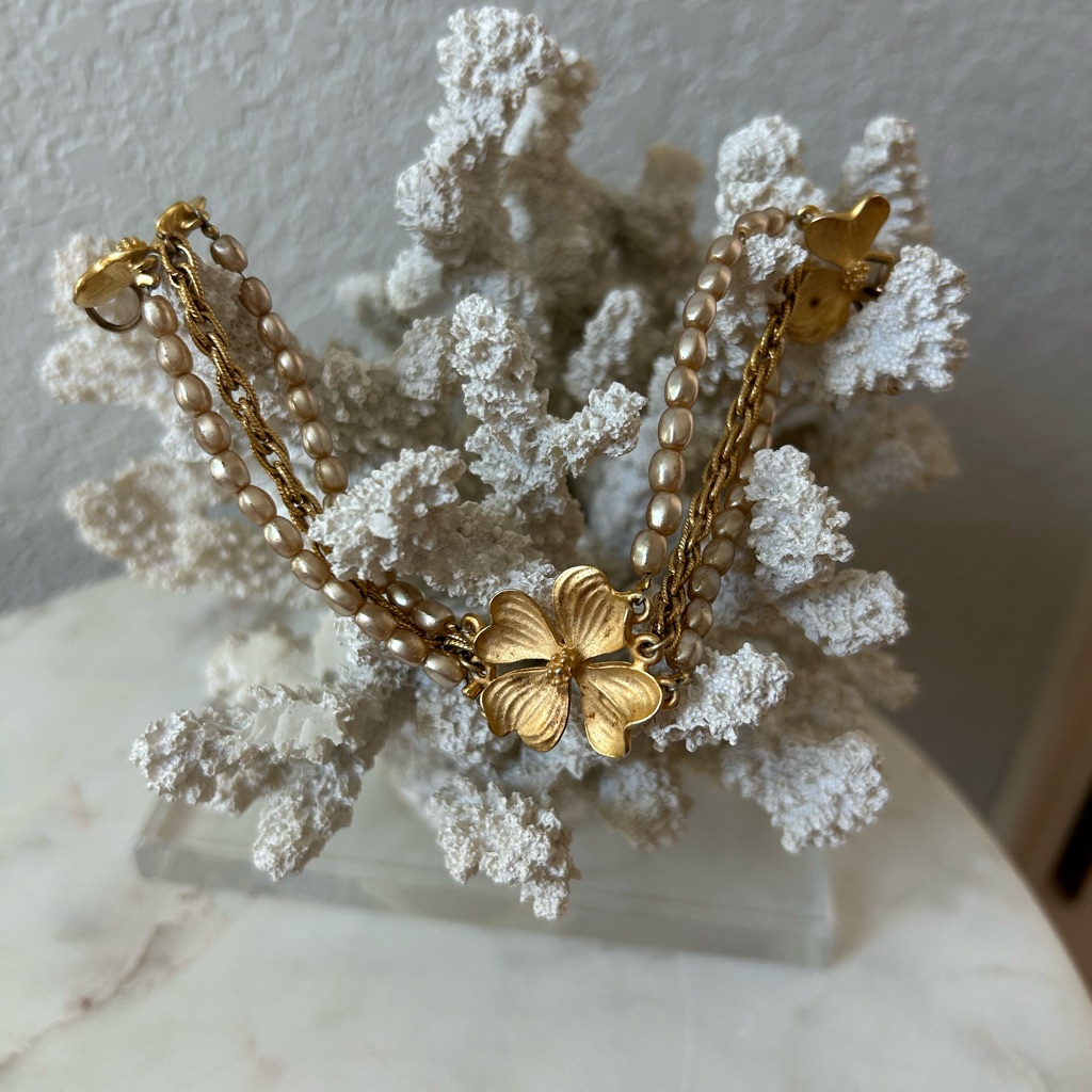 Ny Collection Gold And Pearl Dogwood Bloom Bracelet 12$